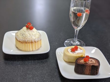 コンビニスイーツの彩として、とても重宝します。